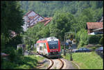 VIAS VT 118.1 ist hier am Stadtrand von Eberbach am 5.7.2006 um 12.39 Uhr auf der Odenwaldbahn auf dem Weg nach Frankfurt.