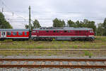 Strand-Express-Rügen mit der WFL Lok 232 601 an einem Ende des Zuges in Bergen Richtung Stralsund gesehen.