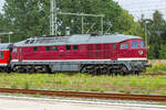 Strand-Express-Rügen mit der WFL Lok 232 601 an einem Ende des Zuges in Bergen Richtung Stralsund gesehen. - 20.08.2022