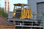 Fahrgestell und Führerhaus der Thyssenkrupp Rasselstein Lok 1 (Henschel DHG 700 C) waen auf dem Gelände der Westfälische Lokomotiv Fabrik Karl Reuschling zu sehen. (Hattingen, Februar 2021)