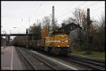 Wiebe Lok 12 G 1700 fährt mit einem Schwellenzug am 24.11.2017 aus Osnabrück kommend in den Bahnhof Hasbergen ein.