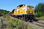 Am 07.08.2020 war Wiebe-Lok Nr. 4 (212 107-7)mit einem Schotterzug an der Verladestelle in Arnsberg-Voßwinkel.