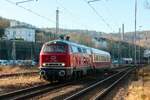 VEB 218 139-4 mit AKE-Rheingoldwagen in Wuppertal, Februar 2026.