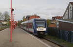 Im Jahr 2025 wurden auf der AKN-Linie A3 (Elmshorn – Ulzburg S�d) planm��ig Triebwagen der Baureihe 648 (LINT 41) eingesetzt. Vereinzelt kamen auf dieser Strecke auch VTA-Triebwagen zum Einsatz. Bedingt durch Bauarbeiten im AKN-Netz verkehrten zudem f�r einige Wochen Triebwagen des Typs LINT 54 auf der Linie.

Am 24.10.2025 steht der LINT 54-Triebwagen 622 155 in Barmstedt zur Abfahrt als A3 nach Elmshorn bereit.
