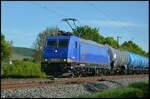 Beacon Rail Capital Europe (BRCE) 185 595-6 mit einem Kesselwagenzug am 28.04.2025 bei Thüngersheim im Maintal. 