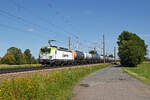 Mit einem Kesselwagenzug am Haken rollte der Captrain-Vectron 193 893 am 02.08.26 durch Radegast Richtung Leipzig.