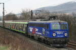 Die Centralbahn 1042 520 mit dem j�hrlichen Ski-Sonderzug des Goethe-Gymnasiums Frankfurt auf der alten Spessartrampe beim Block Hain am 03.01.2008.