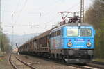 Die Centralbahn 1042 520 mit dem Henkelzug der BayernBahn im Bahnhof H�sbach am 10.04.2010. Zu diesem Zeitpunkt machte die Lok Werbung f�r das  LokMagazin  des GeraMond-Verlages