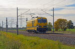 Am 19.10.25 rollte 249 052 von DB Bahnbau ohne Anhang durch Braschwitz Richtung Magdeburg.