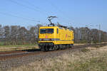 143 352 von DB Bahnbau rollte am 10.04.26 ohne Anhang durch J�trichau Richtung Ro�lau.