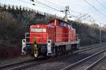 DB Cargo AG, Mainz mit ihrer  294 597-0  (NVR:  98 80 3294 597-0 D-DB ) am 11.02.25 Höhe Bahnhof Berlin Hohenschönhausen.