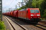 DB Cargo Bombardier Traxx 185 049-4 in Hamburg Harburg am 18.07.25 vom Bahnsteig aus fotografiert