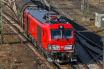 D-DB 249 081-1 rangierte am 09.03.2026 mit ihrem Güterzug im Lübecker Hgbf (ALR).
249 081-1 zählt zurzeit zu den neusten Loks der Baureihe 249. Angeschrieben: [REV|MMAL|27.01.26]