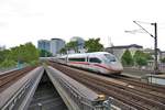 DB Fernverkehr ICE4 (412 xxx) in Hamburg Dammtor vom Bahnsteig aus fotografiert am 17.07.19 