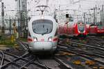 DB Fernverkehr ICE-T (411 xxx) am 07.12.24 in Frankfurt am Main Hbf vom Bahnsteig aus per Telezoom fotografiert