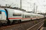 DB ICE-L Talgo (ICE1055 Köln-Berlin) bei der Einfahrt in Düsseldorf Hbf, März 2026.