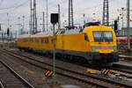 DB Netz Instandhaltung Siemens Taurus 182 513-2 mit Messzug in Frankfurt am Main Hbf vom Bahnsteig aus fotografiert am 14.02.26
