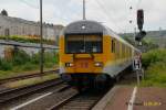 Gleismesszug mit einem weiteren Steuerwagen und zum Schluss des Zuges 120 502 in Wuppertal, Juni 2014.