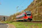 DB 644 036 bwegt in Erpel, April 2025.