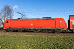 146 227-4 als RE8 bei Bremen Mahndorf. 8.1.23