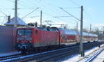 DB Regio mit  114 040  (NVR-Nummer   91 80 6114 040-9 D-DB ) als RE 5 nach Stralsund Hbf am 12.02.21 Berlin Blankenburg.