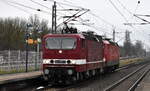 DeltaRail GmbH, Frankfurt (Oder) [D] mit ihrer  243 931-3  (NVR:  91 80 6143 931-4 D-DELTA ) und der angemieteten DB Mitpool Lok  143 276-4  (NVR:  91 80 6143 276-4 D-DB ) am Haken am 16.01.25