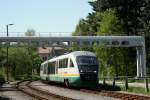 VT02 der Vogtlandbahn fhrt am 01.05.'11 als TLX20919 in Groschnau (Sachs.) ein