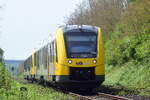 Aus Richtung Eschhofen kommt 2648 002 als RB45 angefahren auf den Weg nach Kerkerbach. Im Hintergrund erkennt man die Schnellfahrstrecke Köln - Frankfurt.

Ennerich 01.05.2024