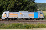 HSL Logistik GmbH, Hamburg [D] mit der Railpool Lok  186 551  [NVR-Nummer: 91 80 6186 551-8 D-Rpool] hing am Ende eines Zuges am 8 August 2026 zwischen Breitenfurt und Dollnstein.