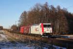 185 665 mit dem Stahlzug DGS 48849 am 06.02.2011 bei Grokarolinenfeld.