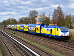Metronom 246 003-8 mit dem ME 81517 von Hamburg Hbf nach Cuxhaven, am 20.02.2016 in Hamburg-Hausbruch.