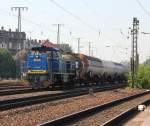 Die V2104, eine MAK G1206, der MWB zieht ein paar Kesselwagen durch Kln West. Aufgenommen am 17.08.2011. Gru an den Tf!