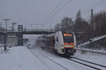 462 034 fährt als RE4 durch Wuppertal Sonnborn in Richtung Wuppertal Hbf.