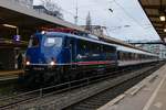110 469-4 mit Nationalexpress Ersatzzug RB48 in Wuppertal Hbf, Januar 2018.