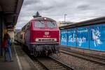 Abschiedsfahrt von der Dieseltraktion auf der Hochrheinbahn mit BR 218 155 bei der Einfahrt in den Haltepunkt Bad Säckingen. Verkehrte als RE 93574 von Basel Bad Bf nach Waldshut.