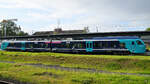 Der Akkutriebzug 826 050 lädt gerade mittels Oberleitung die geleerten Akku´s. (Flensburg, Juni 2024)