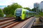Nordbahn Stadler Flirt3 Regionaltriebzug am 16.07.25 in Hamburg Dammtor vom Bahnsteig aus fotografiert