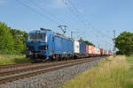 192 079 der Northrail schleppte am 20.06.26 einen Containerzug durch Greppin Richtung Dessau.