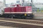 Die 1973 unter der LEW Fabriknummer 13564 gefertigte 204 012 mit 1082 kW Leistung wird heute unter der NVR-Nummer 9880 3202 347 angegeben. Ihre PRESS-Nummer beträgt 204 347, was realistischer ist, hier vor einem Bausonderzug in Dresden Hauptbahnhof im Mai 2025