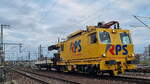 Rail Power Systems Motorturmwagen 436 003-4 (D-RPSYS 99 80 9436 003 4) in Dresden Hbf, 11.11.2025  