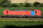 193 322 habe ich schon mal als DB Cargo fotografiert. Jetzt bei railpool und schon ziemlich mitgenommen schaut die Lok aus. 4 Juli 2026 bei Breitenfurt.