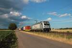 Rheincargo Bombardier Traxx 187 079-9 mit Containerzug in Babenhausen am 21.06.21