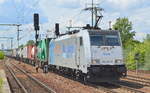 RTB CARGO GmbH mit der Rpool  186 423-0  [NVR-Nummer: 91 80 6186 423-0 D-Rpool] und Containerzug Richtung Polen am 21.05.19 Bf. Flughafen Berlin-Schönefeld.