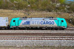 RTB CARGO GmbH, Düren [D] mit  185 610-3  [NVR-Nummer: 91 80 6185 610-3 D-ATLU] m 8. April 2026 bei Hebertshausen.
