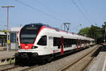 SBB 521 209  Seehas  steht am 18.06.2022 in Radolfzell zur Fahrt von Konstanz nach Engen.