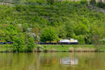 261 308 SGL mit einem leeren Langschienenzug bei Karlstadt Richtung W�rzburg, 07.05.2022