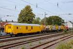 75 80 2829 007-3 Begleitwagen am Schluss Schweerbau Bauzuges in Wuppertal, August 2026.