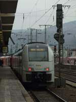 Transregio 460 501-0 als MRB84137 nach Mainz Hbf steht zur Abfahrt im Gl.5Nord bereit.Koblenz 6.2.2010
