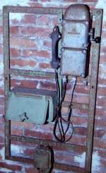 Fernsprecher im Hasselborner Tunnel, 1.