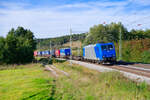 185 523 ATLU/TXL mit einem KLV-Zug bei Lehrberg Richtung Ansbach, 23.09.2021